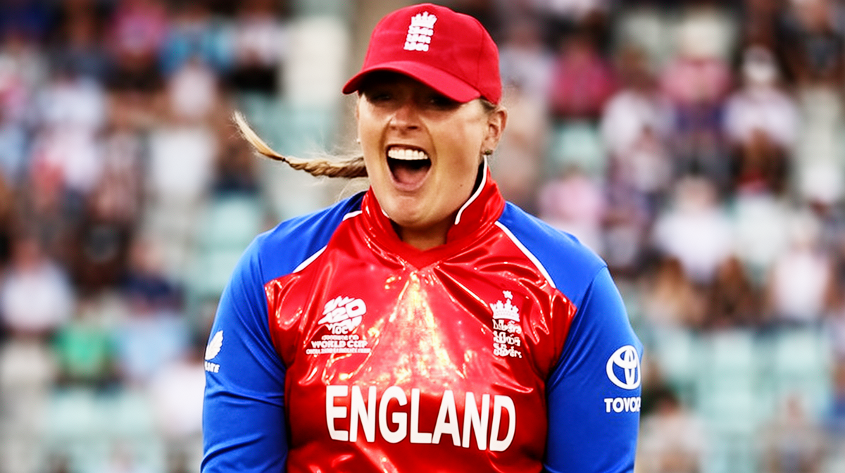 乐天堂FUN88 - 女子T20世界杯：英格兰如何靠努力与闪亮外套提升防守 - 乐天堂
